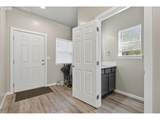 565 Baker St - Photo 9