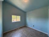 146 1ST St - Photo 23