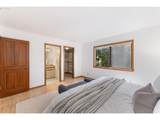1320 Hall St - Photo 12