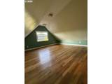 934 Nehalem St - Photo 27