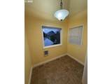 934 Nehalem St - Photo 36