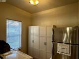 822 8TH St - Photo 17