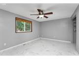 1343 Wendy Ave - Photo 16