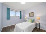 2727 Gateway St - Photo 15