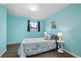 2727 Gateway St - Photo 16
