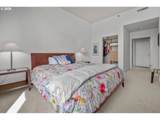 922 11TH Ave - Photo 23