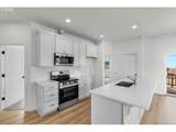 510 6th St - Photo 5