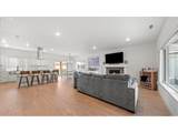 386 Taft St - Photo 2