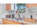715 9TH St - Photo 16