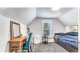 715 9TH St - Photo 26