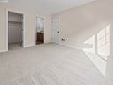 1453 Marine Ave - Photo 21