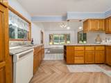 27701 Strawberry Hill Dr - Photo 16