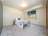 27701 Strawberry Hill Dr - Photo 31