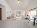 27701 Strawberry Hill Dr - Photo 9