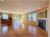 1402 Edgefield St - Photo 3