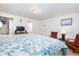 3300 Oceania Dr - Photo 15