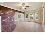 826 15TH St - Photo 3