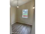 1028 Grover Ave - Photo 11