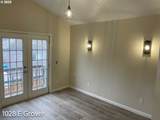1028 Grover Ave - Photo 6