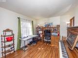 806 Mcloughlin Blvd - Photo 17