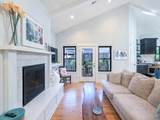 1040 Berkeley Ln - Photo 10