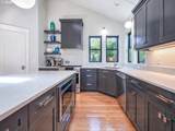1040 Berkeley Ln - Photo 13