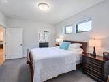 1040 Berkeley Ln - Photo 24