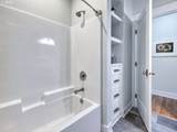 1040 Berkeley Ln - Photo 34
