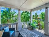 1040 Berkeley Ln - Photo 5