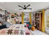 1811 Couch St - Photo 17