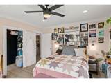 1811 Couch St - Photo 21