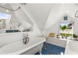 1105 Nehalem St - Photo 40