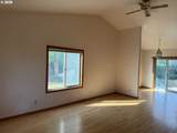 709 Russell St - Photo 5
