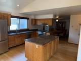 709 Russell St - Photo 9