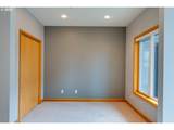300 8TH St - Photo 15