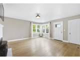 1102 Center St - Photo 11