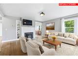 1102 Center St - Photo 4