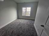 451 12th St - Photo 12