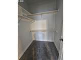451 12th St - Photo 8