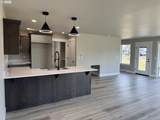240 Miller St - Photo 15