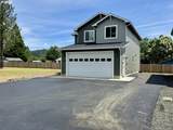 240 Miller St - Photo 2