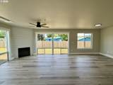 240 Miller St - Photo 23