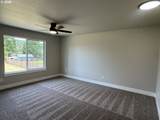 240 Miller St - Photo 28