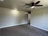 240 Miller St - Photo 29