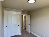 240 Miller St - Photo 34