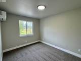 240 Miller St - Photo 37