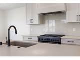 803 V St - Photo 15