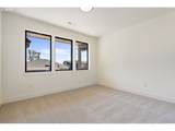803 V St - Photo 5