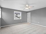 310 Mt Adams St - Photo 18
