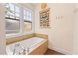 401 9TH St - Photo 29